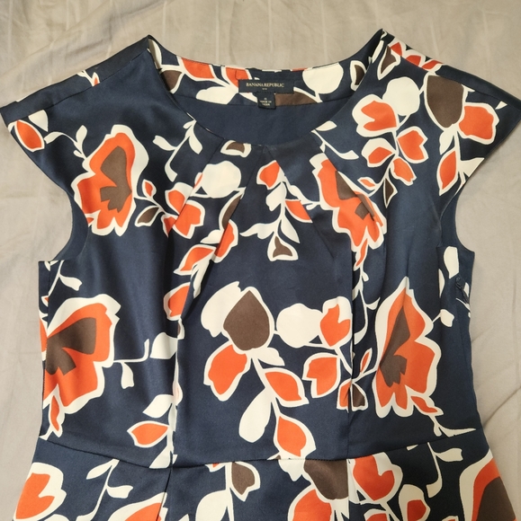 Banana Republic floral dress, size 0 - Picture 3 of 6